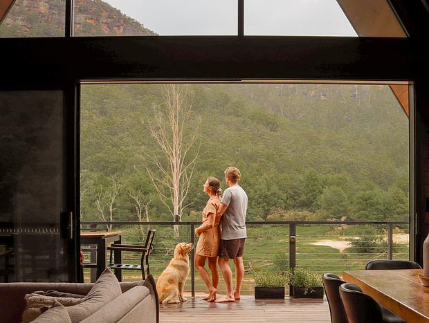 Photo 8 for Secluded riverfront hideaway