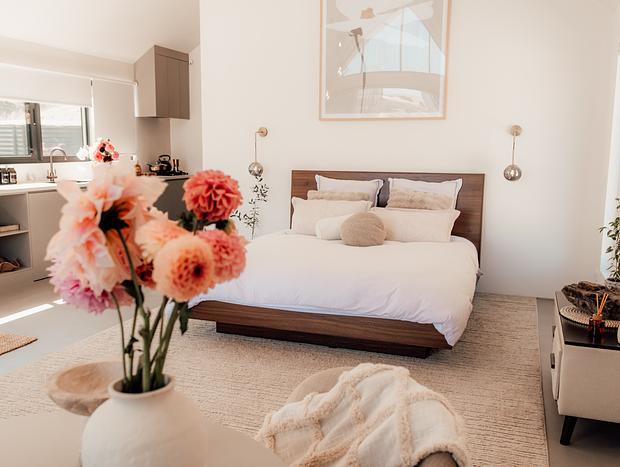 Photo 9 for A sunset villa where romance blooms