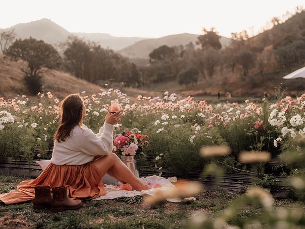 Photo 19 for A sunset villa where romance blooms