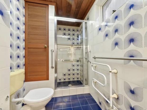 Photo 23 for "CORDUROY" Lake house with sauna + kayaks + fire (2 Bedroom)