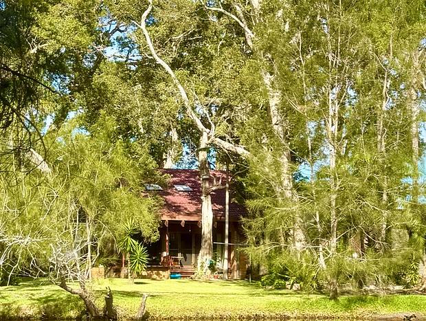 Photo 5 for "CORDUROY" Lake house with sauna + kayaks + fire (2 Bedroom)