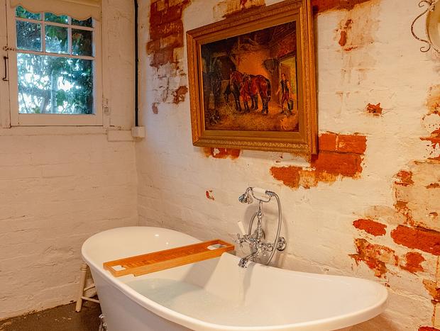 Photo 19 for Timeless cottage escape in Castlemaine