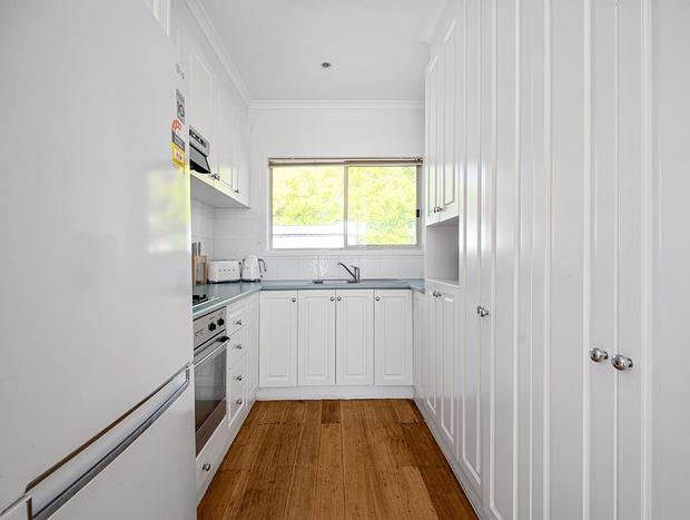Photo 11 for Coastal Cottage - 200m to Beach & Pet Friendly