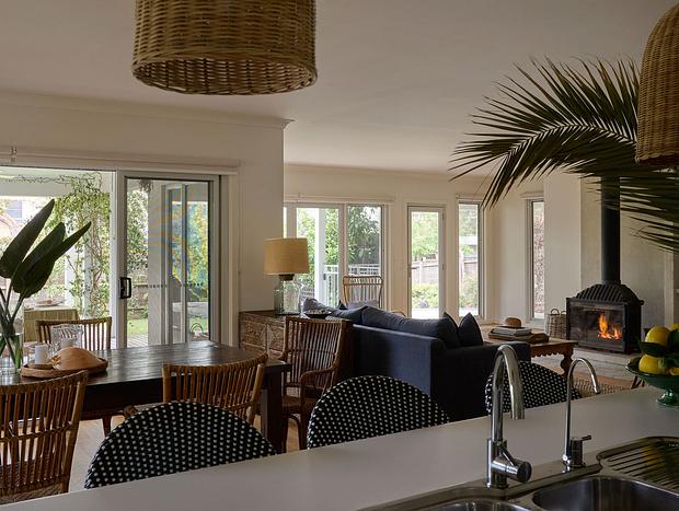 Photo 9 for Verandah beach house by the sea