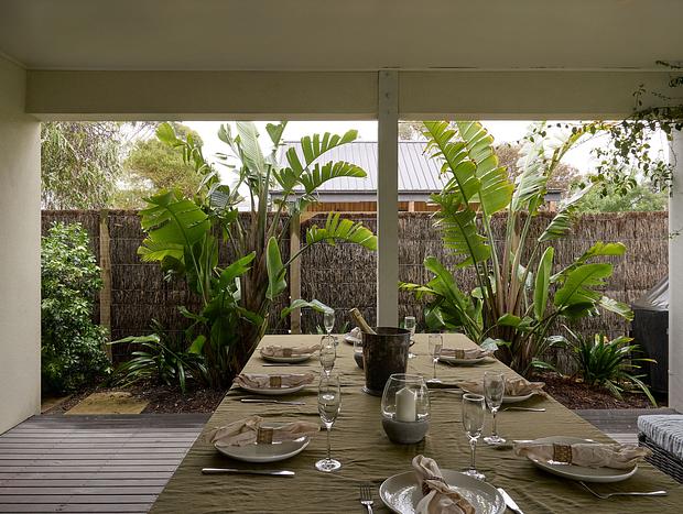 Photo 14 for Verandah beach house by the sea