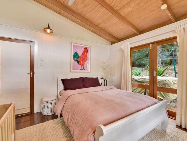 Photo 9 for Treehouse