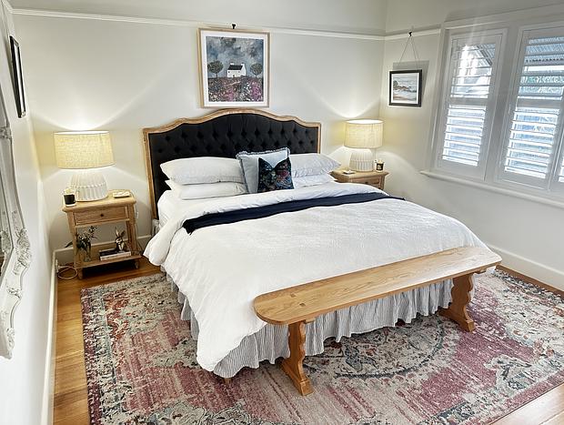 Photo 4 for Cosy Winter Escape | Warm Fireplace & Charm