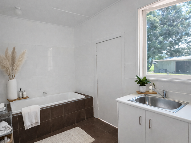 Photo 29 for Cozy Coastal Retreat -16+ Ppl, Farm Views & Fire Pit