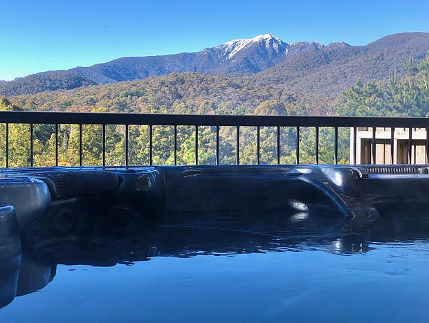 Photo 4 for Surf to Mountain Retreat