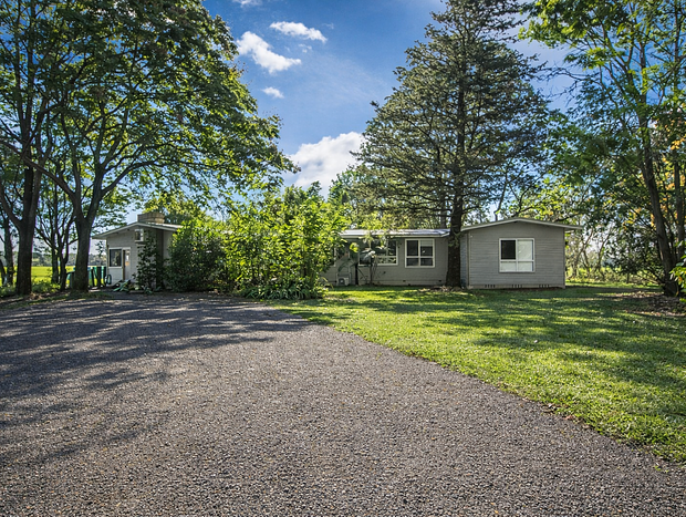 Photo 31 for Cozy Coastal Retreat -16+ Ppl, Farm Views & Fire Pit