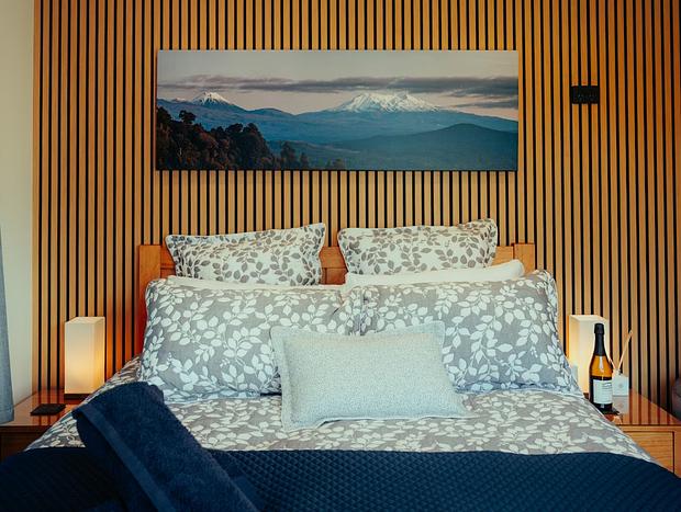 Photo 6 for Two Rivers Ohakune - Rua Awa Suite