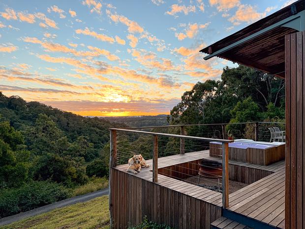 Photo 22 for Twin Tubs In The Treetops
