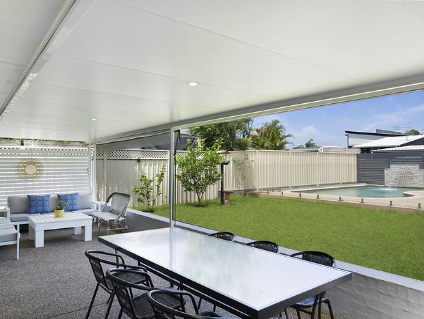 Photo 5 for Poolside Family Retreat by HolidayCo
