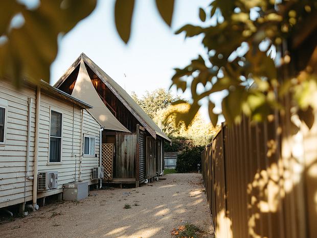 Photo 42 for Cabin On Corio - Australian Charm