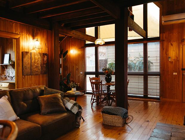 Photo 11 for Cabin On Corio - Australian Charm