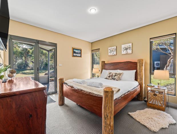 Photo 9 for Kickenback Lodge