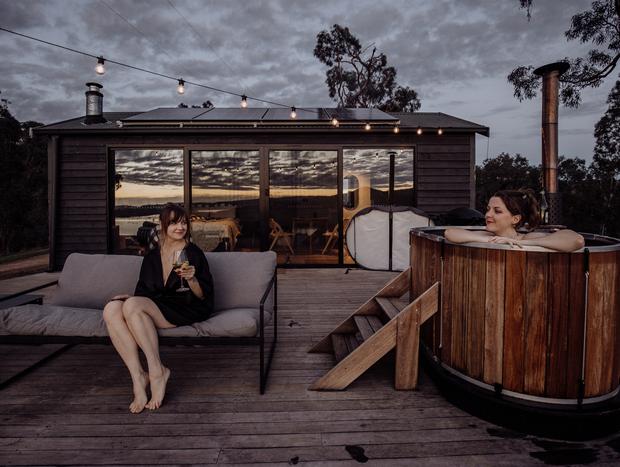 Photo 10 for Dreamy escape above Lake Eildon