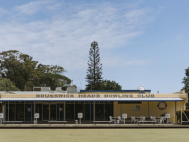 Photo 2 for Barefoot bowls at Brunswick Heads Bowling Club