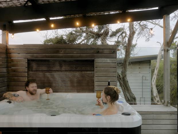 Photo 9 for Ida's Ocean Beach Studio with Spa and Outdoor Bath