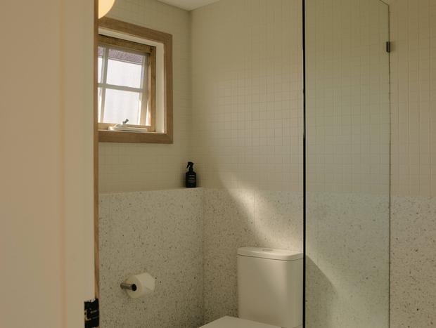 Photo 15 for Ida's Ocean Beach Studio with Spa and Outdoor Bath