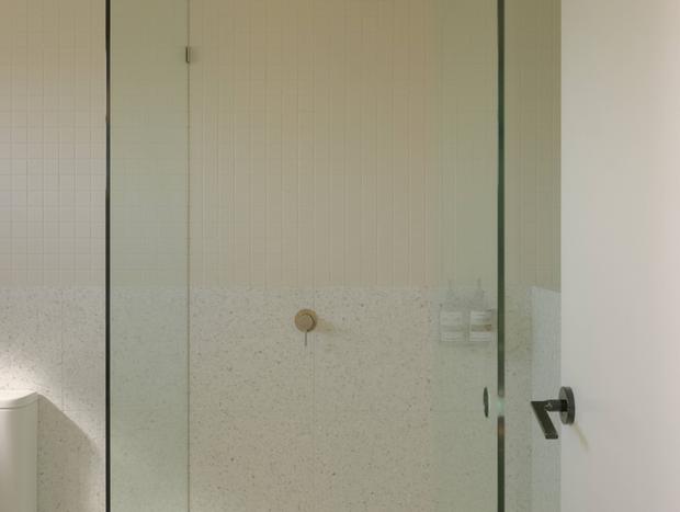 Photo 22 for Ida's Ocean Beach Studio with Spa and Outdoor Bath