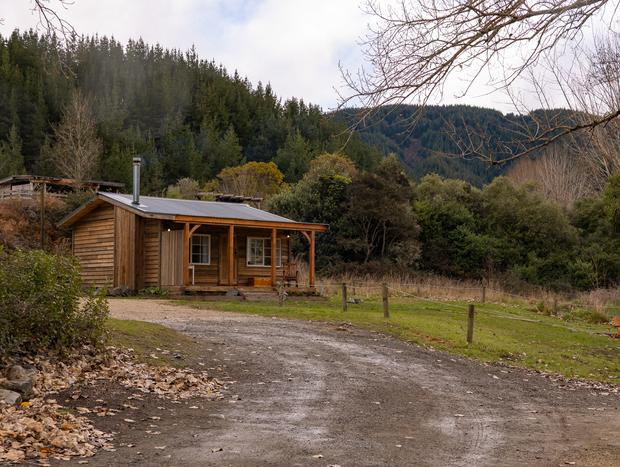 Photo 8 for Cosy Mid-Winter Cottage Escape