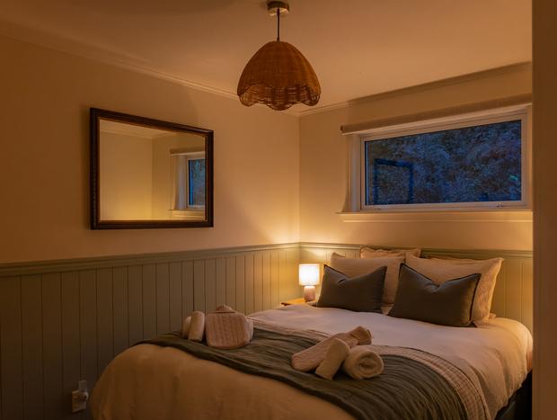 Photo 13 for Cosy Mid-Winter Cottage Escape