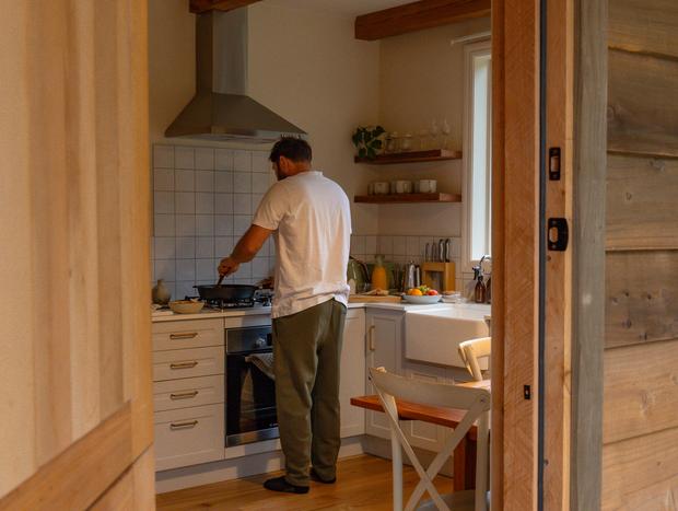 Photo 7 for Cosy Mid-Winter Cottage Escape