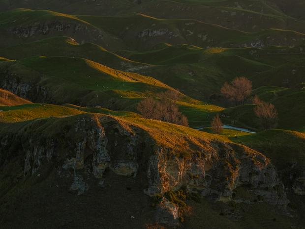 Photo 3 for Sunset at Te Mata Peak