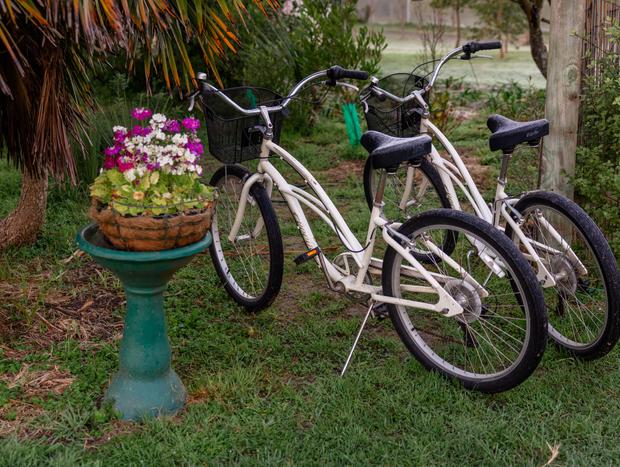 Photo 26 for Birdsong, Bikes & Outdoor Baths