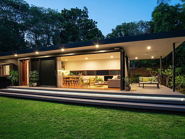 Photo 18 for Beachfront Bungalow: exclusive luxe hideaway & pet-friendly!