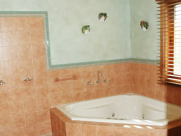 Photo 10 for Millduck Strawbale B&B ... Hideaway in the Hills with Alpacas