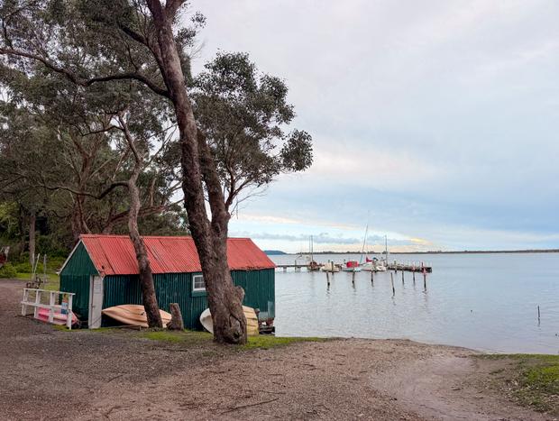 Photo 38 for Treehouse Tranquillity by the Water