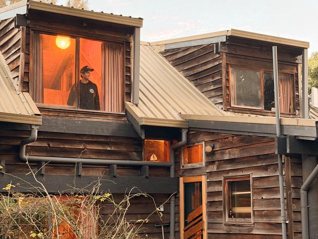 Photo 6 for Treehouse Tranquillity by the Water