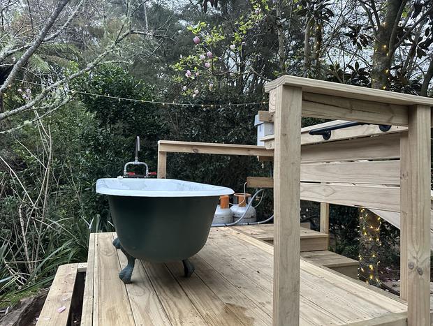 Photo 1 for River Cottage with clawfoot bath