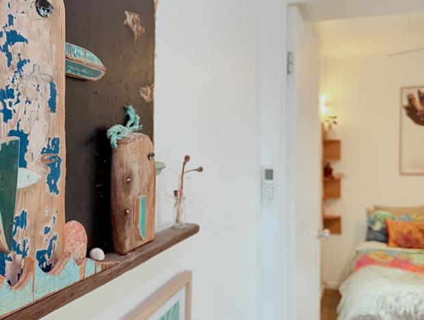 Photo 10 for Colourful & Quirky Coastal Escape