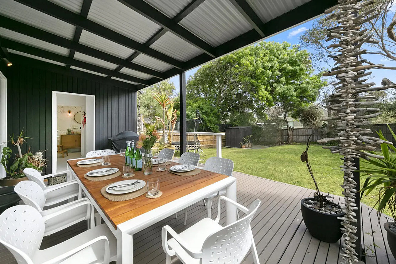 Coco House FREE Night Beach house for Rent in Blairgowrie