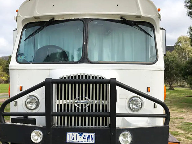 Photo 6 for Grampians Old Man Emu Stay Bedford a 1968 Bus