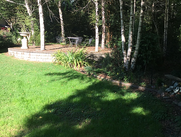 Photo 13 for Shady Brook Deluxe Spa Alpine Cottage in Gardens