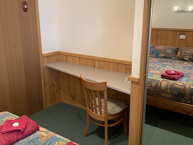 Photo 7 for Shady Brook Alpine Cottage No. 3