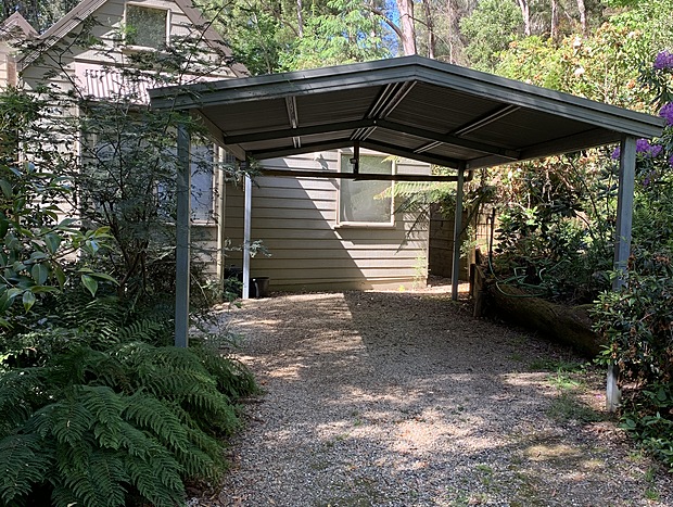 Photo 10 for Shady Brook Alpine Cottage No. 3