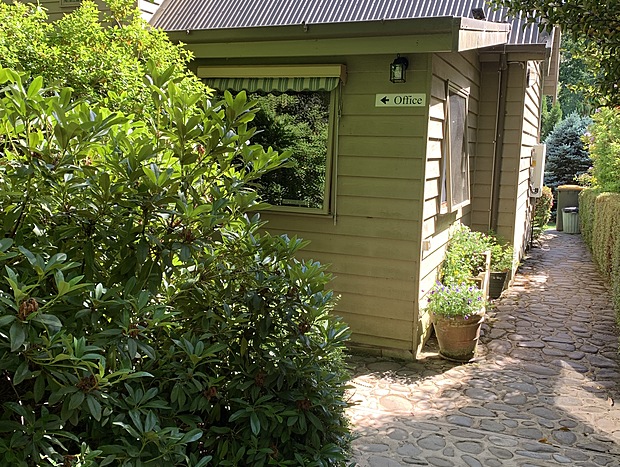 Photo 13 for Shady Brook Alpine Cottage No. 3