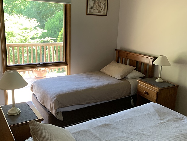 Photo 7 for Shady Brook Alpine Apartment and Gardens