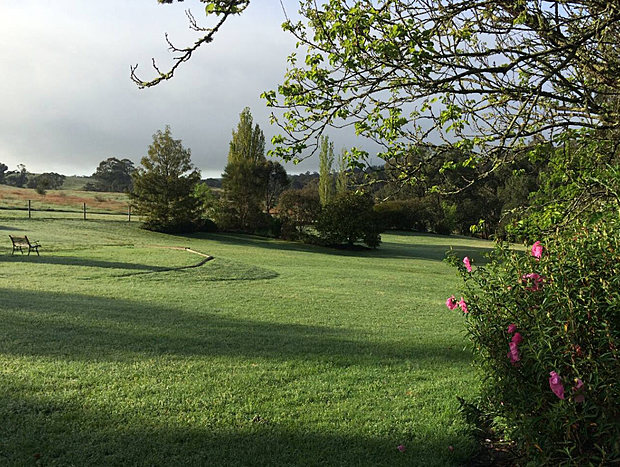Photo 8 for Tullamore Cottage - Brigadoon