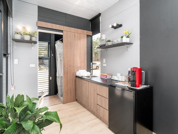 Photo 4 for Tiny House 888