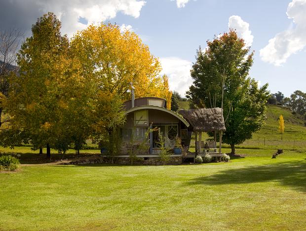 Photo 16 for Beautiful Romantic Snowgum Chalet | Spa | Near Bright