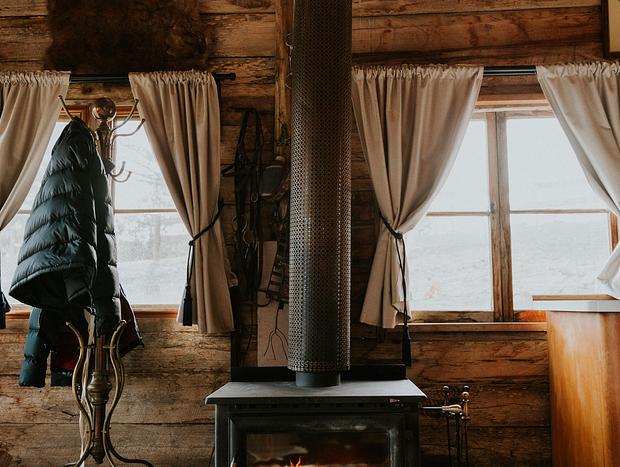 Photo 11 for A Cozy Cottage in the Snowies