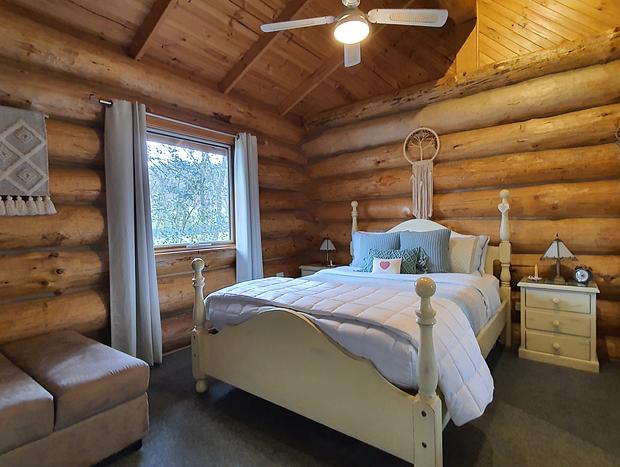 Photo 9 for Tewksbury Lodge - Canadian Style Log Cabin