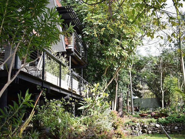 Photo 21 for The Bower - Stylish Garden Bungalow Mount Kembla
