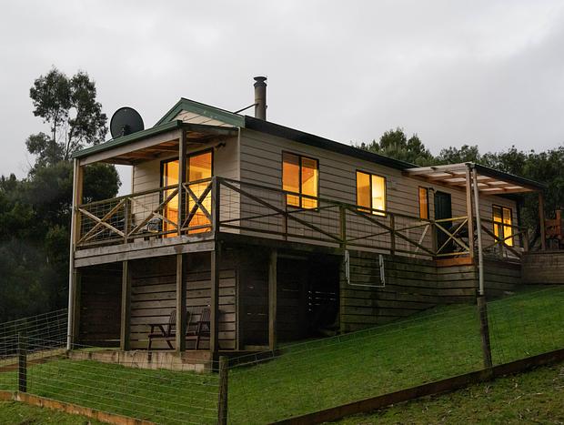 Photo 1 for Secluded Spa Cottage